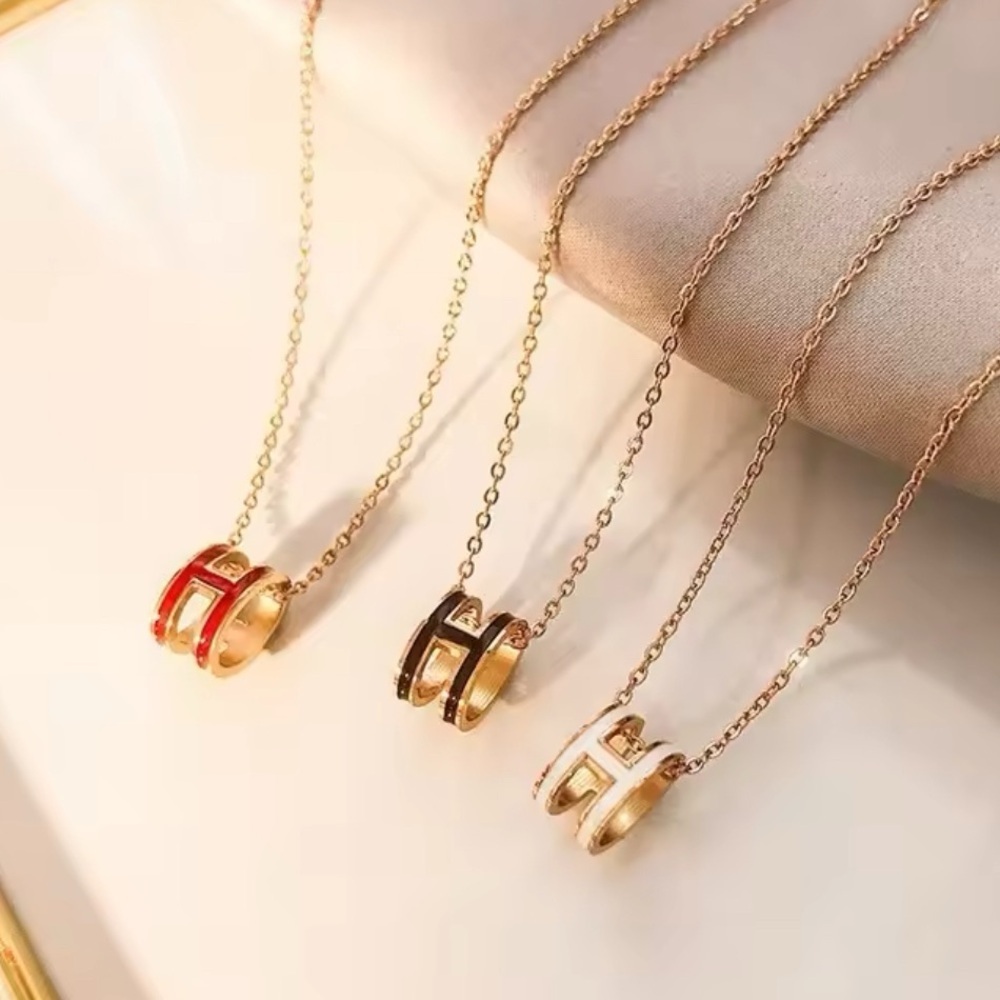 18K Gold Mini Red Enameled Minimalist Letter H Shaped Pendant Necklace - Picture 5 of 5